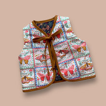 Load image into Gallery viewer, Butterfly Botanicals Quilted Gilet | 3-4 years
